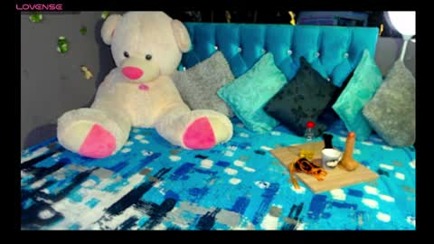 kiara___cute online show from April 8, 10:02 pm