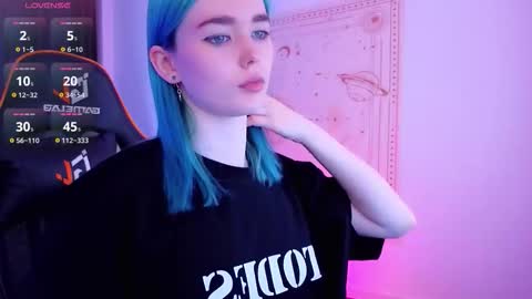 Snapshot of kiara_dream chatting on September 11, 9:38 pm Kira online show from September 11, 9:38 pm