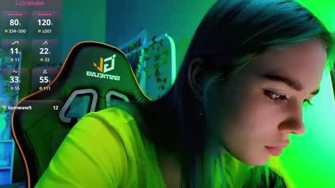 Snapshot of kiara_dream chatting on September 10, 9:38 pm Kira online show from September 10, 9:38 pm