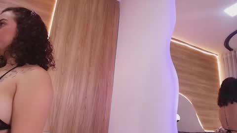 kiaralopez_ online show from February 27, 3:32 am