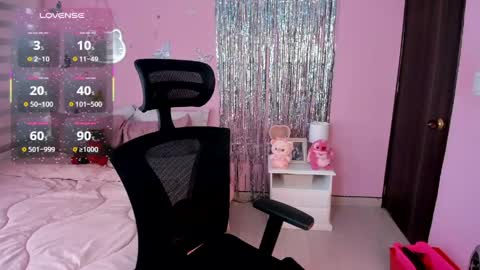 Kiarielle online show from May 11, 8:28 pm