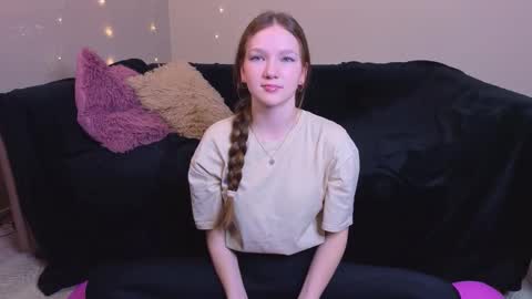 Melvi online show from December 2, 8:02 am