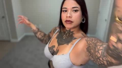 kikilove online show from June 19, 6:58 pm