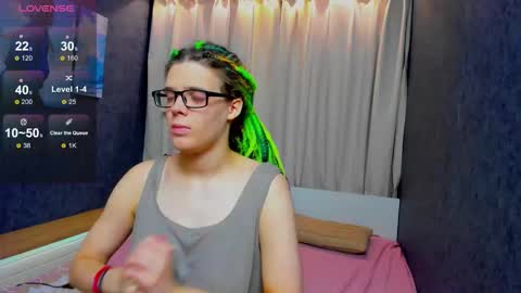 Kiki online show from October 3, 10:12 am