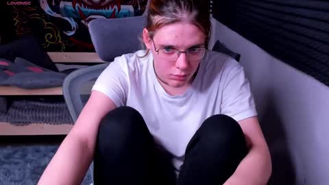 Kiki online show from February 21, 4:48 pm