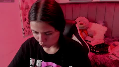 Kikii  online show from April 9, 2:48 am