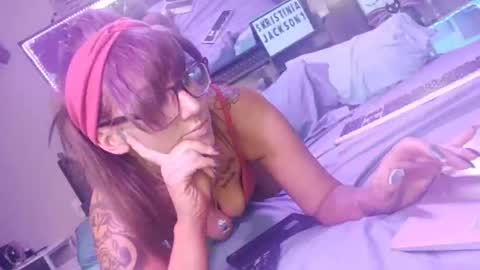 kikilovespartylights online show from September 14, 9:22 am