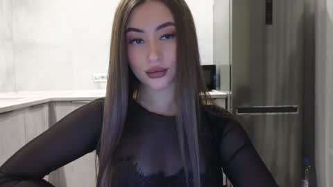 EvaAnna online show from January 30, 6:10 pm