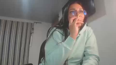 Snapshot of killey_saints chatting on October 17, 12:58 am killey online show from October 17, 12:58 am