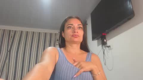 Snapshot of killey_saints chatting on October 29, 1:51 am killey online show from October 29, 1:51 am