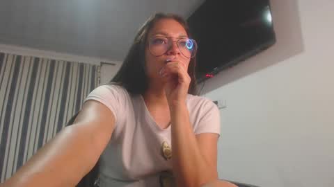 Snapshot of killey_saints chatting on March 7, 2:46 am killey online show from March 7, 2:46 am