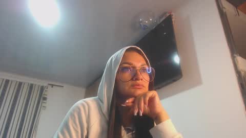 Snapshot of killey_saints chatting on February 10, 1:14 am killey online show from February 10, 1:14 am