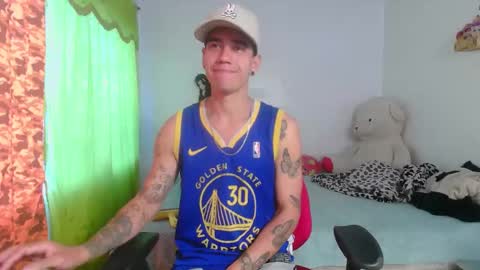 Snapshot of kilyan_ chatting on October 15, 4:41 pm jahn online show from October 15, 4:41 pm