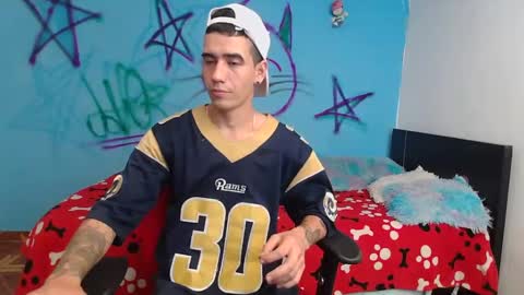 Snapshot of kilyan_ chatting on December 12, 4:04 am jahn online show from December 12, 4:04 am