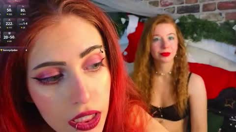 CatherineBarkJamieWallace online show from January 7, 7:41 pm