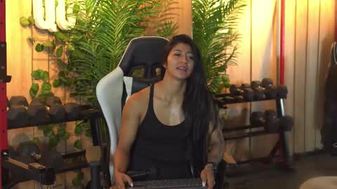 Kim online show from February 5, 1:25 pm