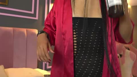 Kim online show from April 24, 1:46 pm
