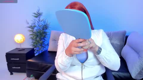 Snapshot of kim_brown_ chatting on February 19, 12:22 pm Kim online show from February 19, 12:22 pm