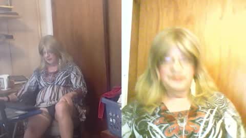 kim crossdresser     no nude room and clean chat only. online show from March 3, 4:26 pm