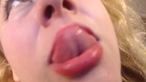 Snapshot of kim_kat123 chatting on September 26, 12:51 am katalina INDEPENDENT MODEL online show from September 26, 12:51 am