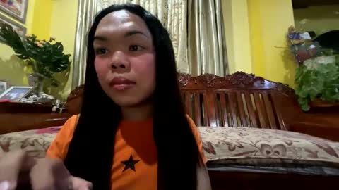 KYLIE online show from April 15, 3:04 pm