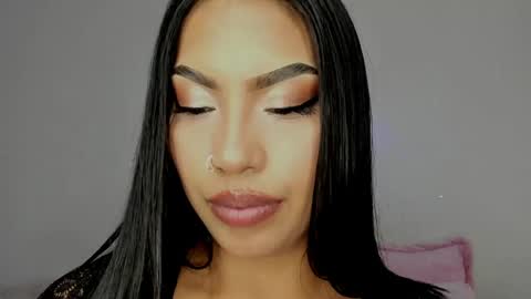 kim_mouth17 online show from May 26, 6:19 am