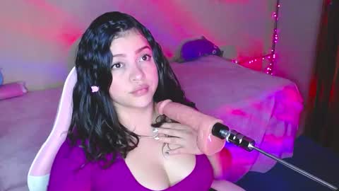 Snapshot of kim_saenz20 chatting on October 9, 7:03 am Kim Mishell online show from October 9, 7:03 am