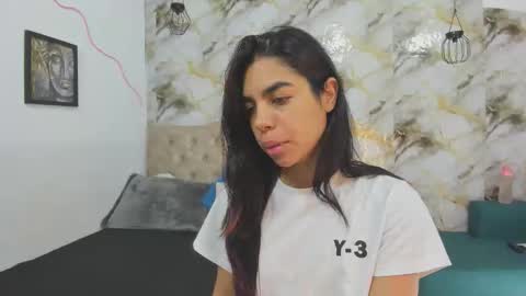 kim online show from April 9, 10:54 am