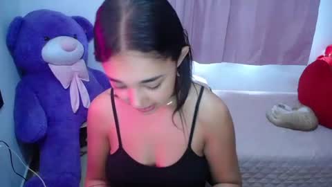 Kim online show from March 18, 3:29 pm