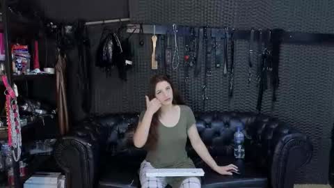  KIMBERLY SWAN  online show from November 9, 5:26 pm