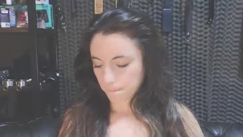 Snapshot of kimberly_swan_ chatting on February 6, 3:41 pm KIMBERLY SWAN online show from February 6, 3:41 pm