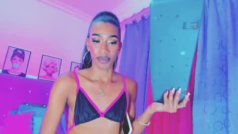 Your Queen KIM online show from January 26, 6:38 am