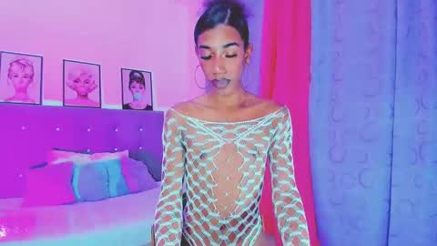 Your Queen KIM online show from February 18, 8:47 pm