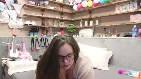 Snapshot of kimberlycaprice chatting on February 22, 5:12 am kimberlycaprice online show from February 22, 5:12 am