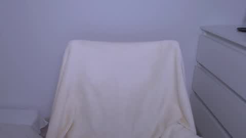 Snapshot of kimberlyhart_ chatting on December 6, 11:17 am Kimberly online show from December 6, 11:17 am