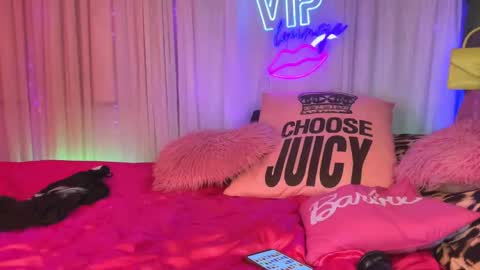 kimbolove online show from February 25, 8:23 pm