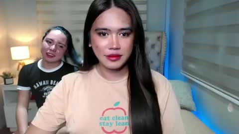 Snapshot of kimbratx chatting on February 10, 2:19 am kimbratx online show from February 10, 2:19 am