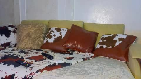 KIm online show from January 13, 7:54 pm