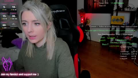 Wolfs Girl online show from February 8, 8:45 pm