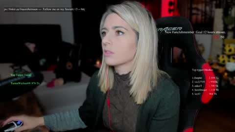 Wolfs Girl online show from October 5, 7:32 pm