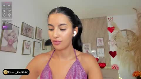 Snapshot of kimm_khalifa chatting on February 22, 3:45 am Kim online show from February 22, 3:45 am