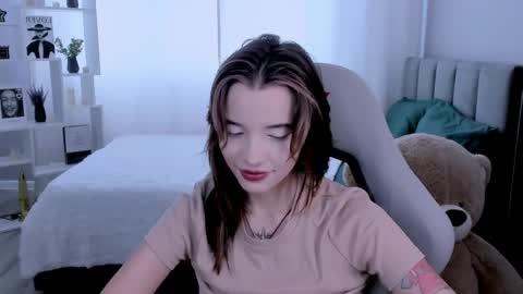 kimm wong online show from June 2, 9:44 am