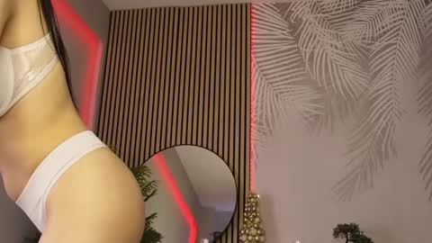 Kim online show from February 3, 1:26 pm