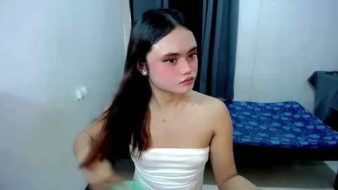 kim ejara online show from March 26, 2:28 am