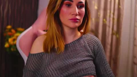 KimSkye online show from March 3, 7:39 pm