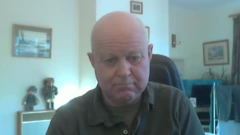 Snapshot of kindahairy4u chatting on December 29, 12:34 pm kindahairy4u online show from December 29, 12:34 pm