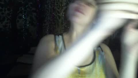 kindsweet online show from September 10, 1:06 am