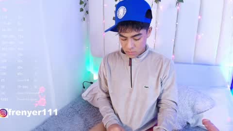 king  help me reach 100 likes online show from January 12, 8:36 pm