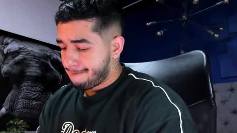 Angel Falconer online show from February 1, 1:57 am