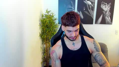 Snapshot of king_of_kings__ chatting on January 10, 6:06 pm king_of_kings__ online show from January 10, 6:06 pm